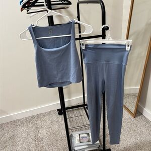 Beyond Yoga Ribbed Blue Leggings and Tank Set
